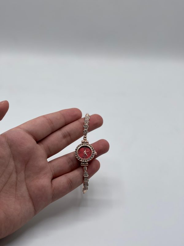 Gm68 Ultra Mini Smartwatch + Quartz Bracelet Watch Combo | Wireless Charging | Stylish Dual Watch Set